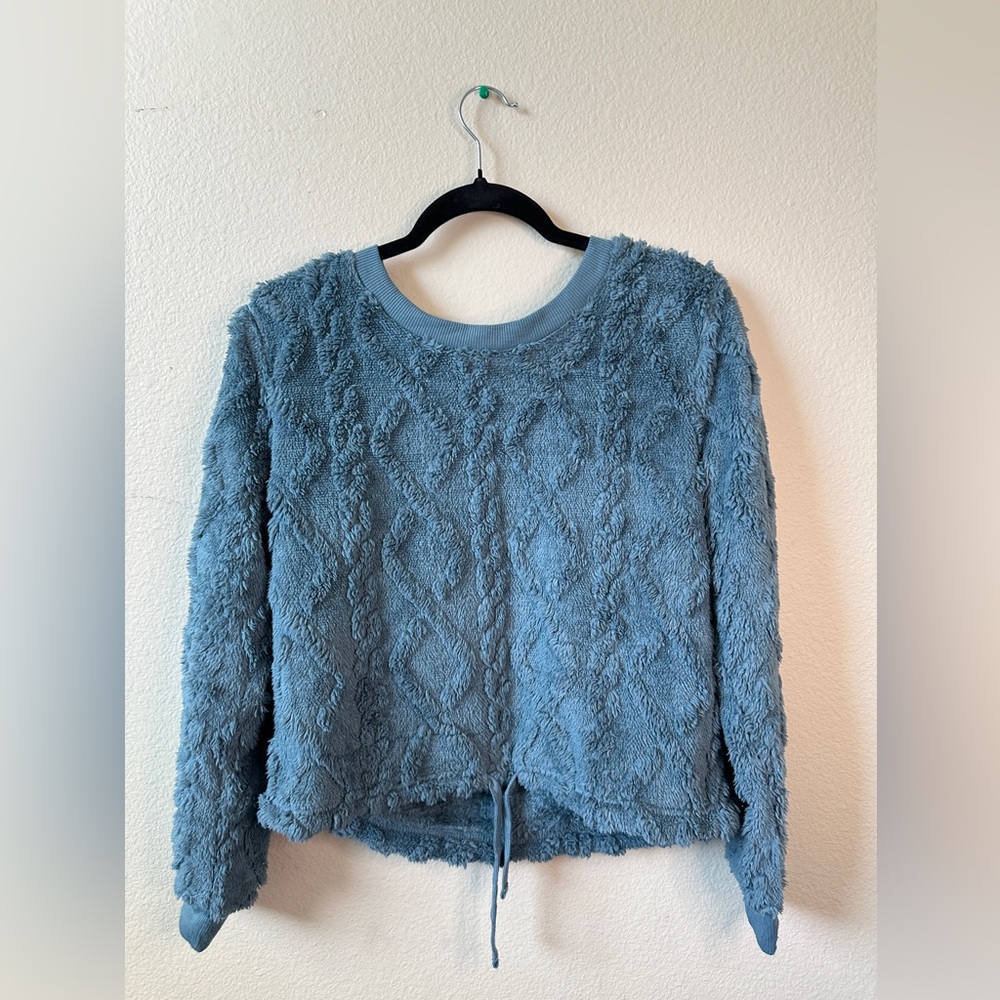 ALMOST FAMOUS Fleece Cable Knit Dusty Teal Cropped Drawstring sweater